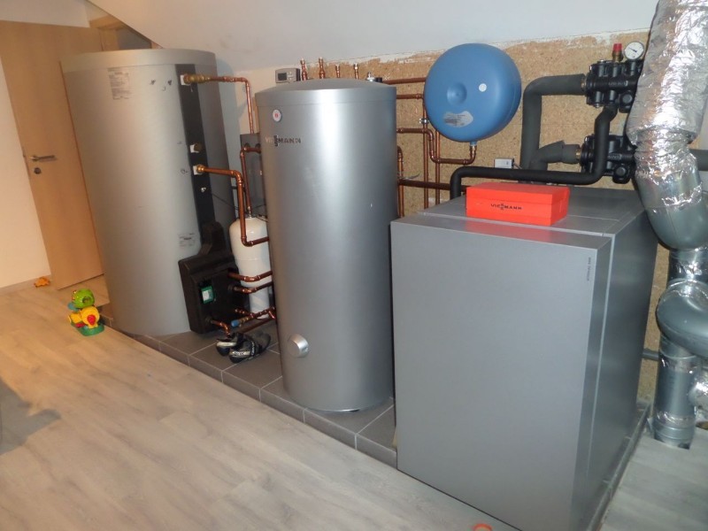 Nieuwbouwinstallatie met warmtepomp en zonneboiler